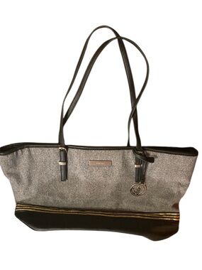 Nine West~ 
Silver Gray/Black/Gold Accent/trim
Tote Bag
Size OS